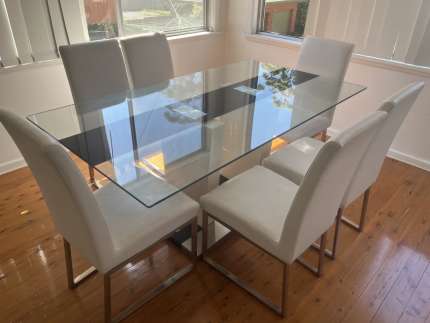 gumtree white dining table