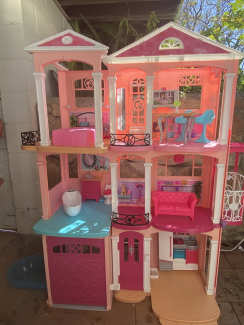 2nd hand barbie dream house