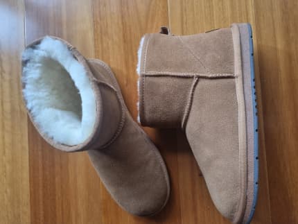 Ugg hotsell boots hornsby