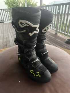 Motorbike boots gumtree best sale