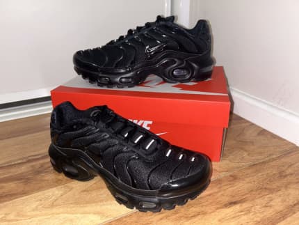 Black tns hot sale size 4