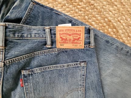 levis jeans 501 price