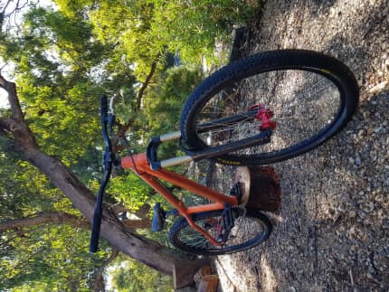 Trek 8.3 DS Hybrid Mountain Bike In Excellent Condition