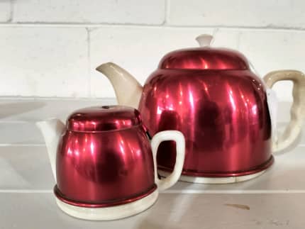 Retro Insulated Teapot by Heatmaster,  Australia
