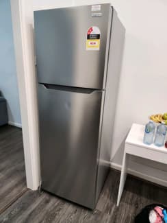 fridge freezers 600mm wide