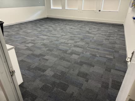 Flooring/Carpet layer