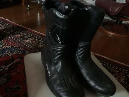 Gumtree clearance motorcycle boots