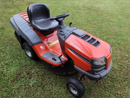 Husqvarna ride on discount mower grass catcher