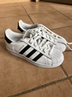 Adidas superstar shop womens gumtree