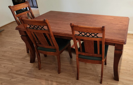 pine dining table gumtree