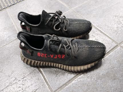 yeezy boost 350 v2 black resell price