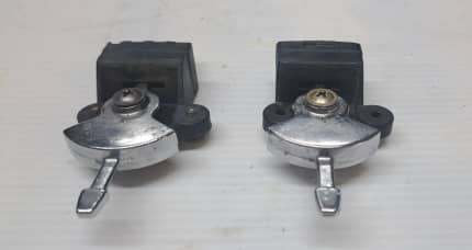 Holden Bonnet Lock And Lower Support HQ HJ HX HZ & Bolts