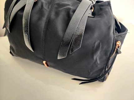 Mimco zen 2025 gym bag