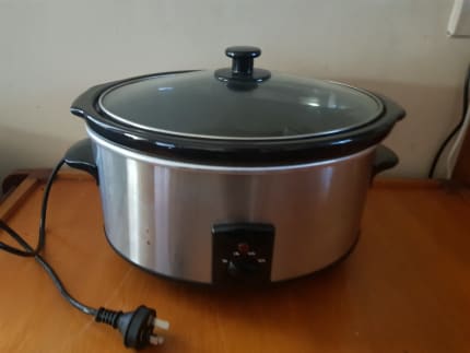 Westinghouse Multi Slow Cooker 3 x 2.5L Ceramic Pots Black