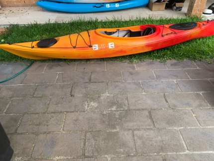 Aquanauta Lightweight Touring Kayak 3.3m Single Sit In Kayak