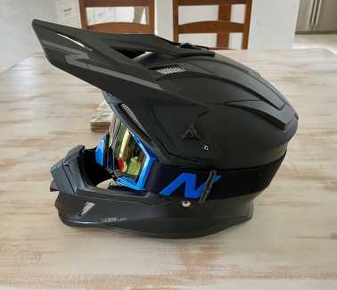 dirt bike helmets gumtree