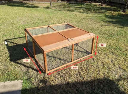 Mobile cage for rabbit, guinea pig, chicken, etc.
