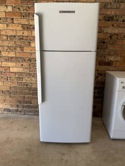 fisher paykel 380 litre fridge