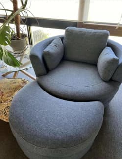 Plush snuggle best sale chair gumtree