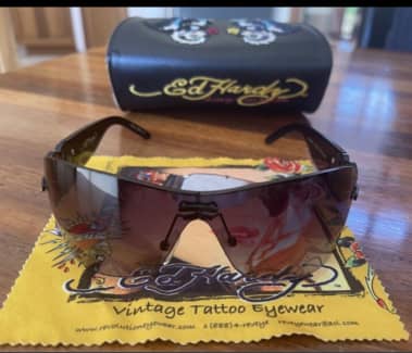 LV Sunglasses original box packing 8235#  Sunglasses, Original box, Oakley  sunglasses