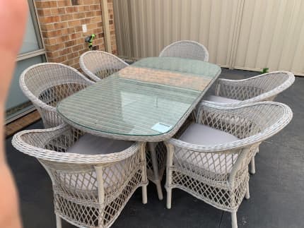 Used outdoor dining online sets