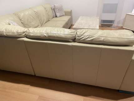 Gumtree corner lounge sale