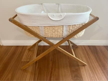 Born with style 2024 moses basket mattress