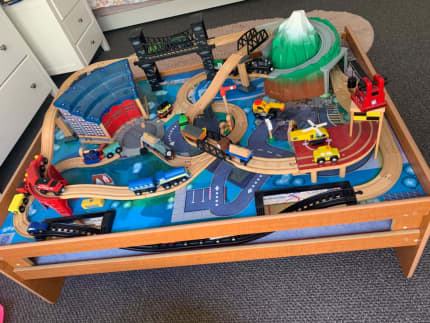 Gumtree train hot sale table