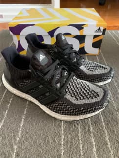 Adidas ultra boost sales triple black australia