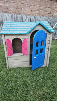 Wooden playhouse online gumtree