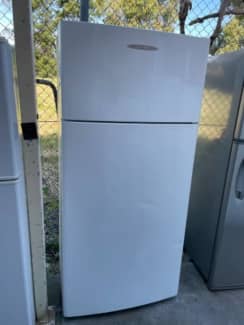 fisher and paykel 400l fridge