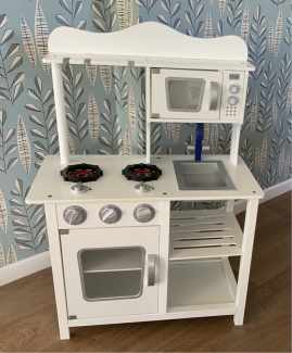 wooden toy kitchen second hand