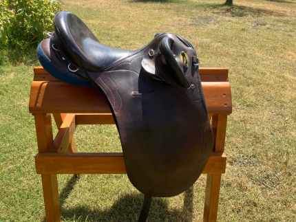 Syd Hill Suprema Laura Poley stock saddle 16