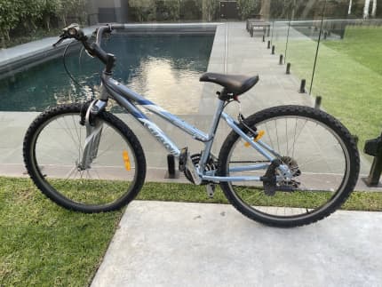 giant upland se bike price