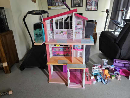 Barbie dream house deals gumtree