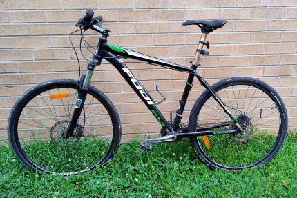 Mens mountain bikes gumtree sale