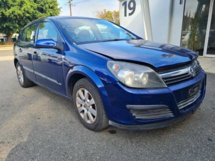 Holden astra deals roof racks