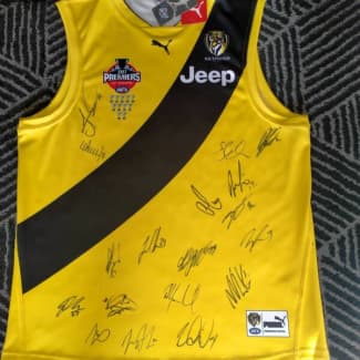 West Coast Eagles Squad Signed 2020 AFL Guernsey In Deluxe Packaging