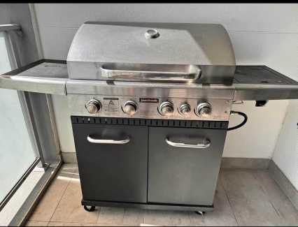 Jumbuck 4 burner hooded stardom bbq with side burner best sale