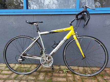 Giant ocr3 cheap road bike price