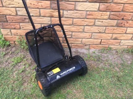 Yard force 144cc discount lawn mower 18