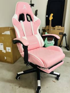 Used pink gaming deals chair