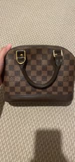 Authentic Louis Vuitton Sarah wallet monogram, Bags, Gumtree Australia  Brisbane North East - Fortitude Valley