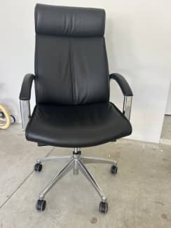 Officeworks discount roma chair