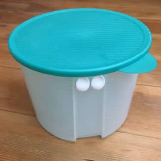 Vintage Green Tupperware Lettuce Keeper Storage No 679 No Lid or Spike, Cooking Accessories, Gumtree Australia Brisbane South East - Carindale