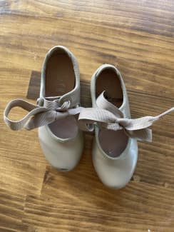 Womens tap clearance shoes size 9