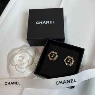 gumtree chanel earrings