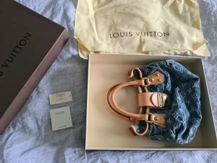 Genuine Louis Vuitton blue denim Plenty M95020 monogram handbag purse