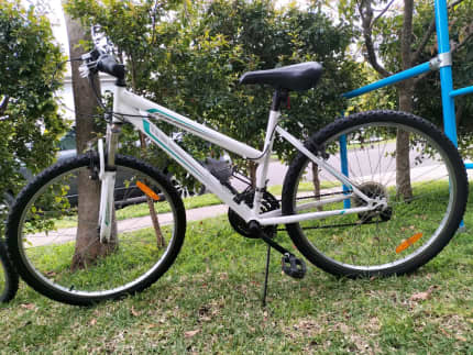 used small womens mountain bike