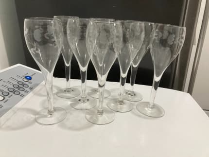 Cristal D'Arques-Durand Linette Wine Glass Set of 4 Crystal frosted leaf